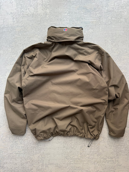 Berghaus Outdoor Hooded Windbreaker Jacket (L)