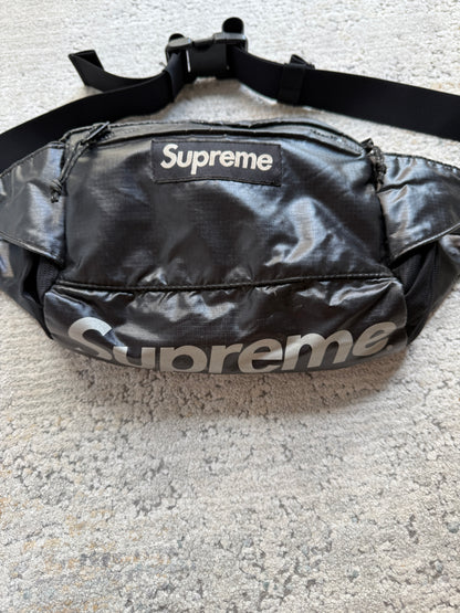 Supreme Leather Waist Bag (OS)