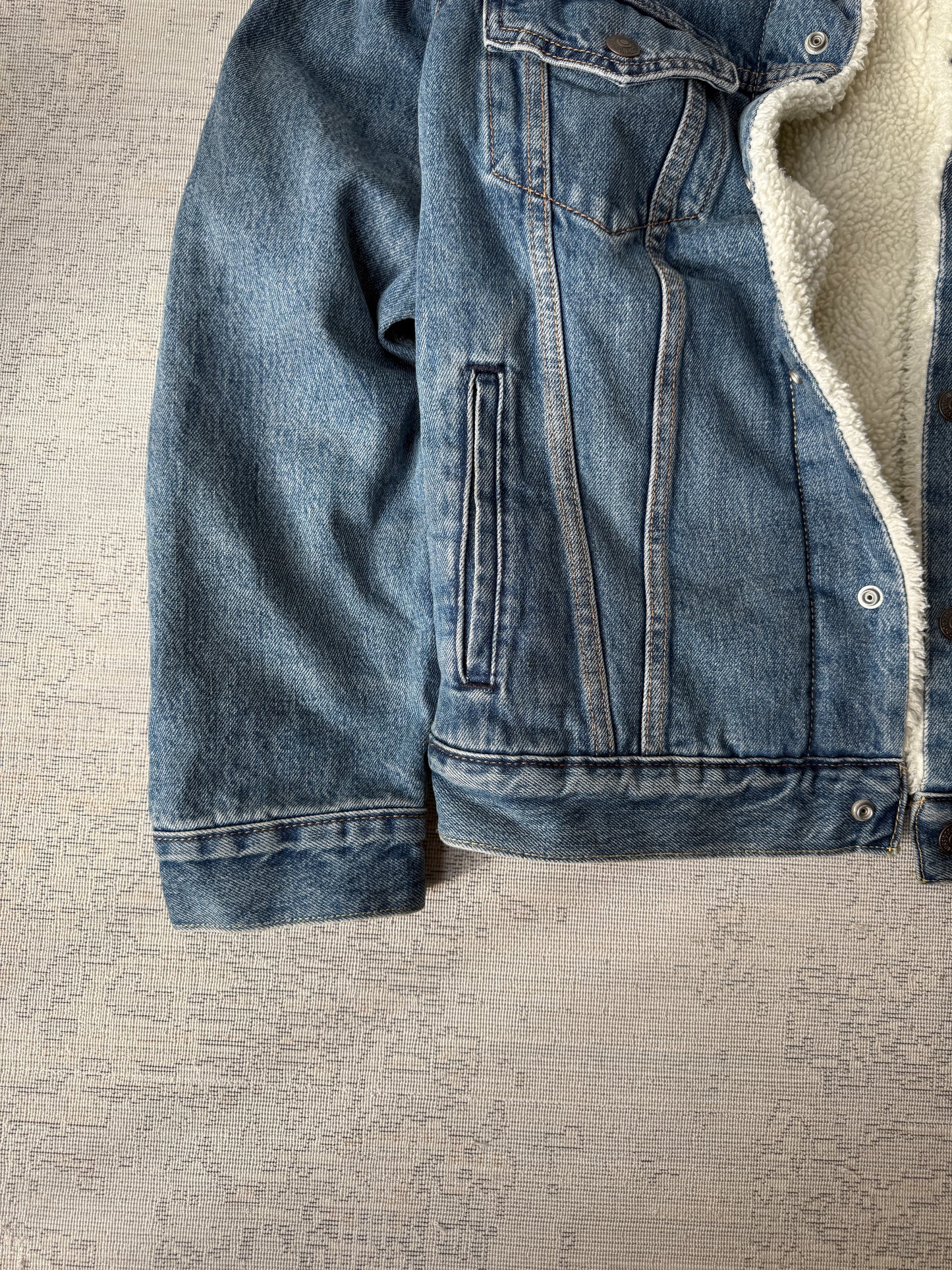 Levi’s Denim Winter Jacket (S)