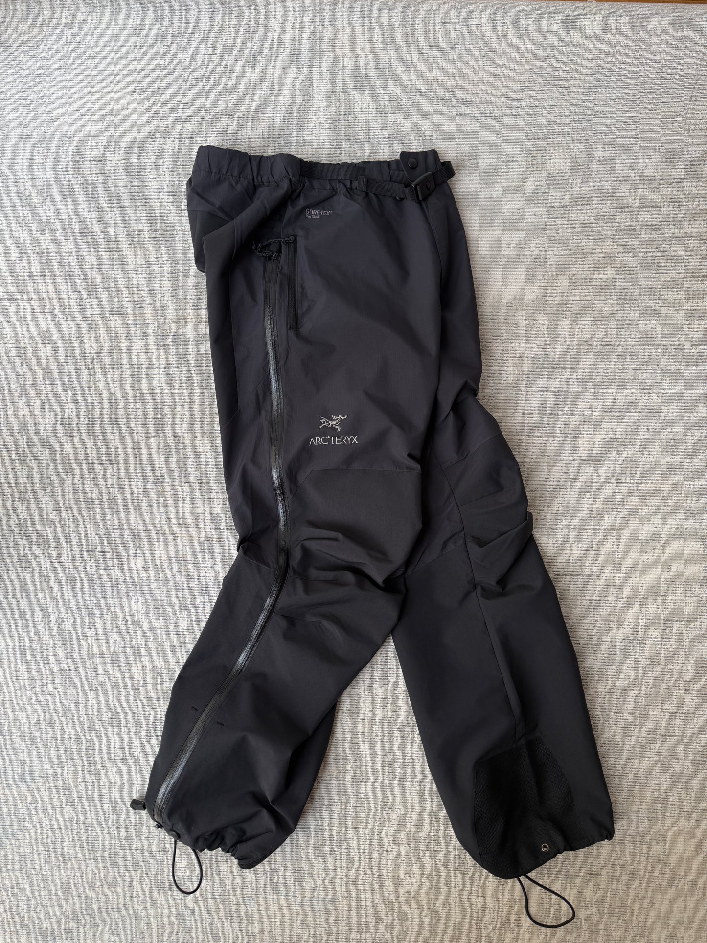 Arc’teryx PRO Gore-Tex Waterproof Shell Pants (M)