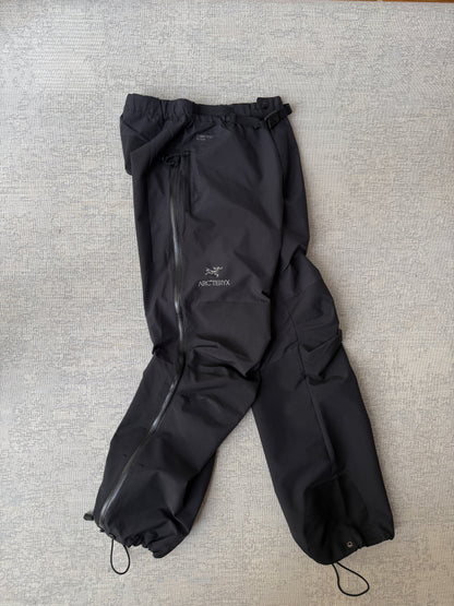 Arc’teryx PRO Gore-Tex Waterproof Shell Pants (M)
