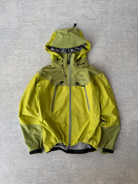 Arc’teryx Gore-Tex XCR Jacket (Women’s XS)