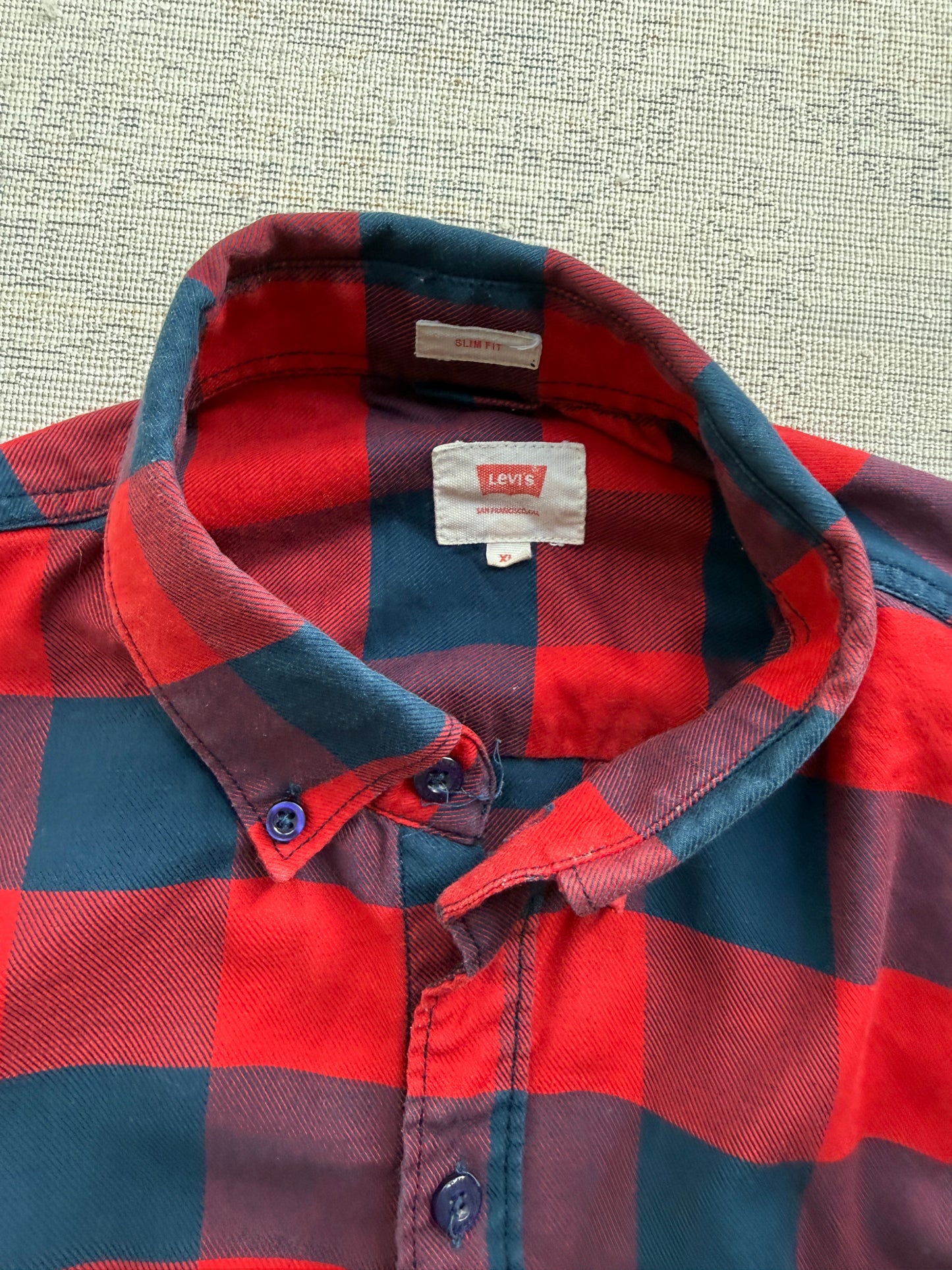Levi’s Slim Fit Flannel Shirt (XL)
