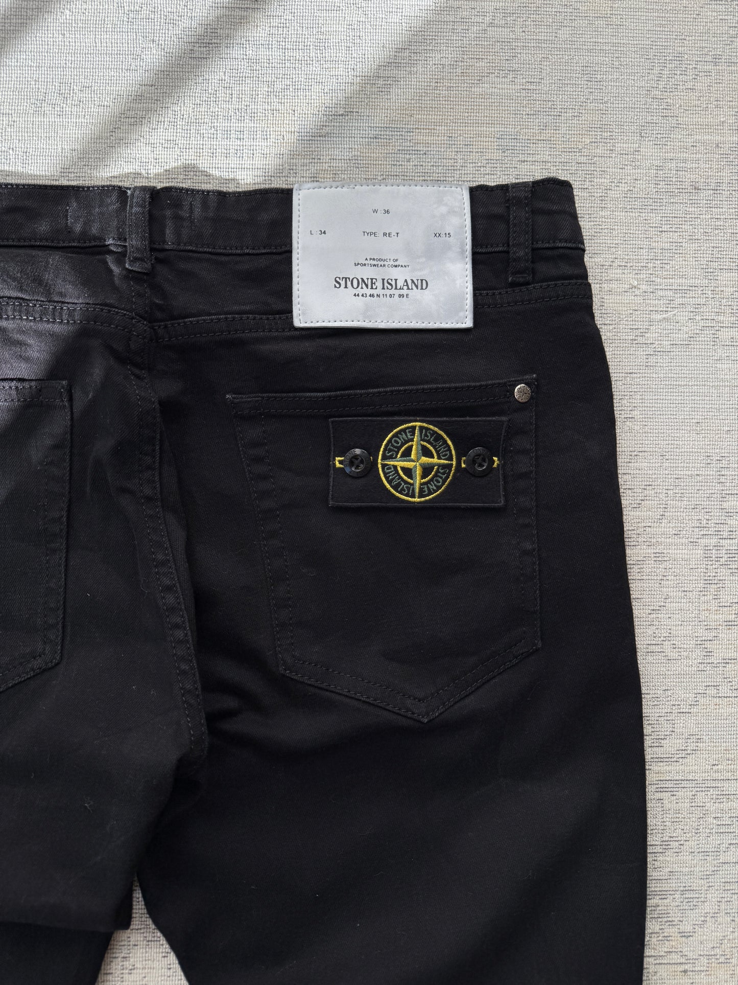 Stone Island Slim Fit Jeans (W34 L32)
