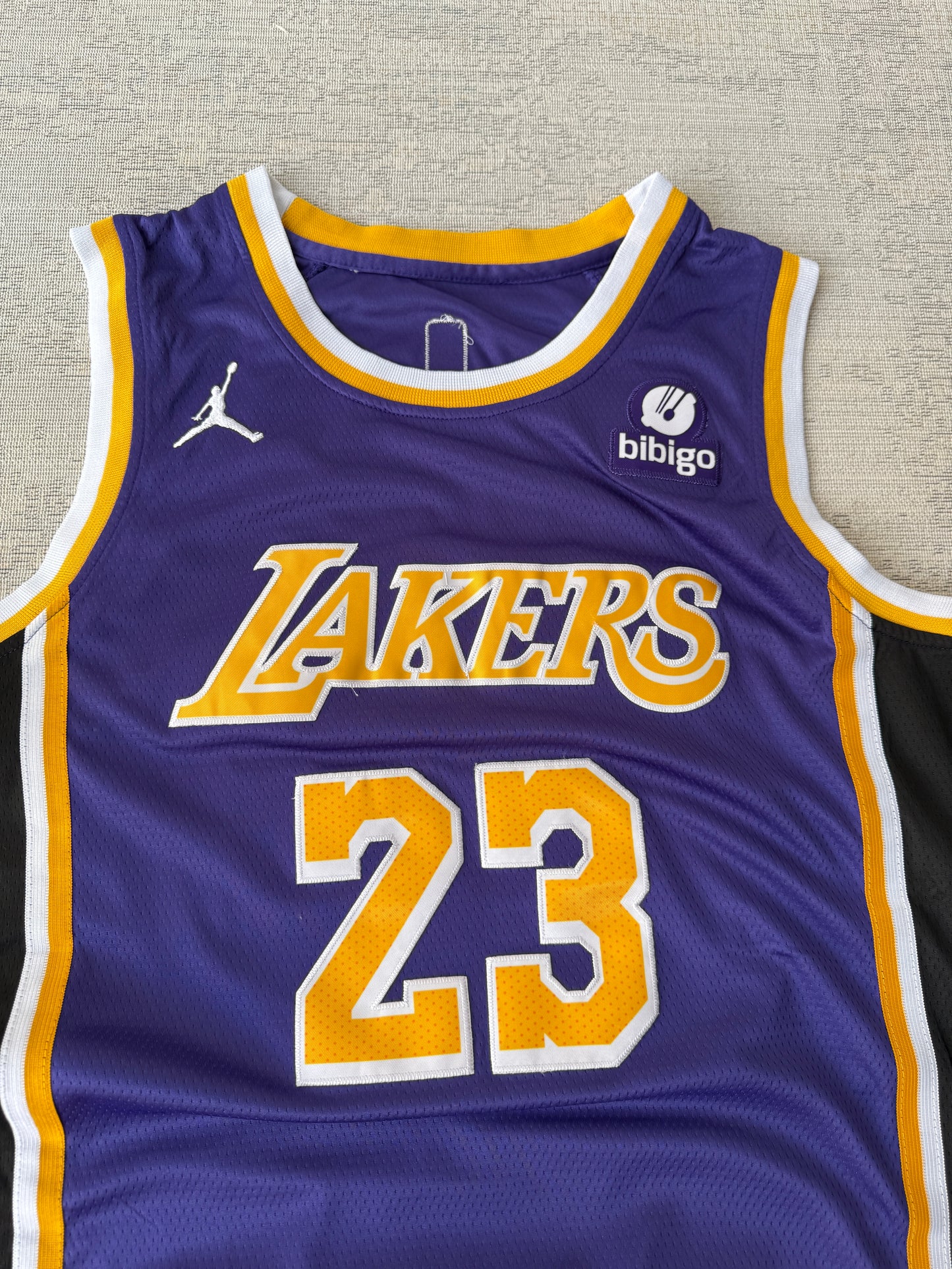 NBA LA Lakers L.James Jersey (XL)