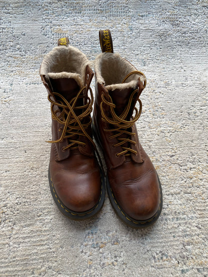Dr Martens Vintage Serena Boots (39)