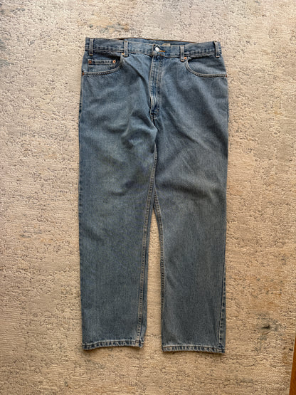 Levi’s 505 Straight Leg Regular Fit Jeans (W40 L30)