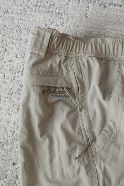 Columbia Sportswear Heavy Cargo Pant/Shorts (L)