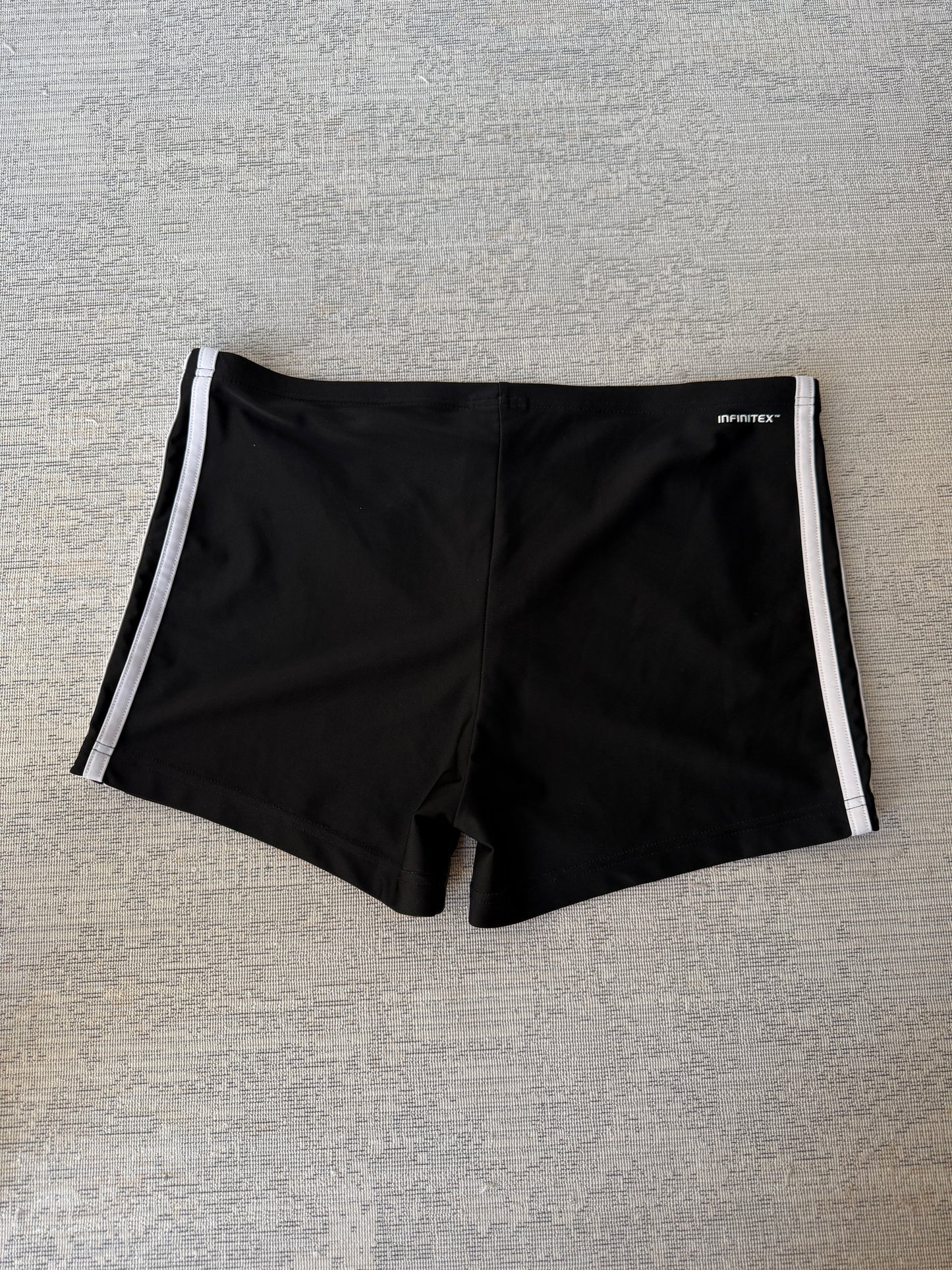 Adidas Biker Shorts (M)