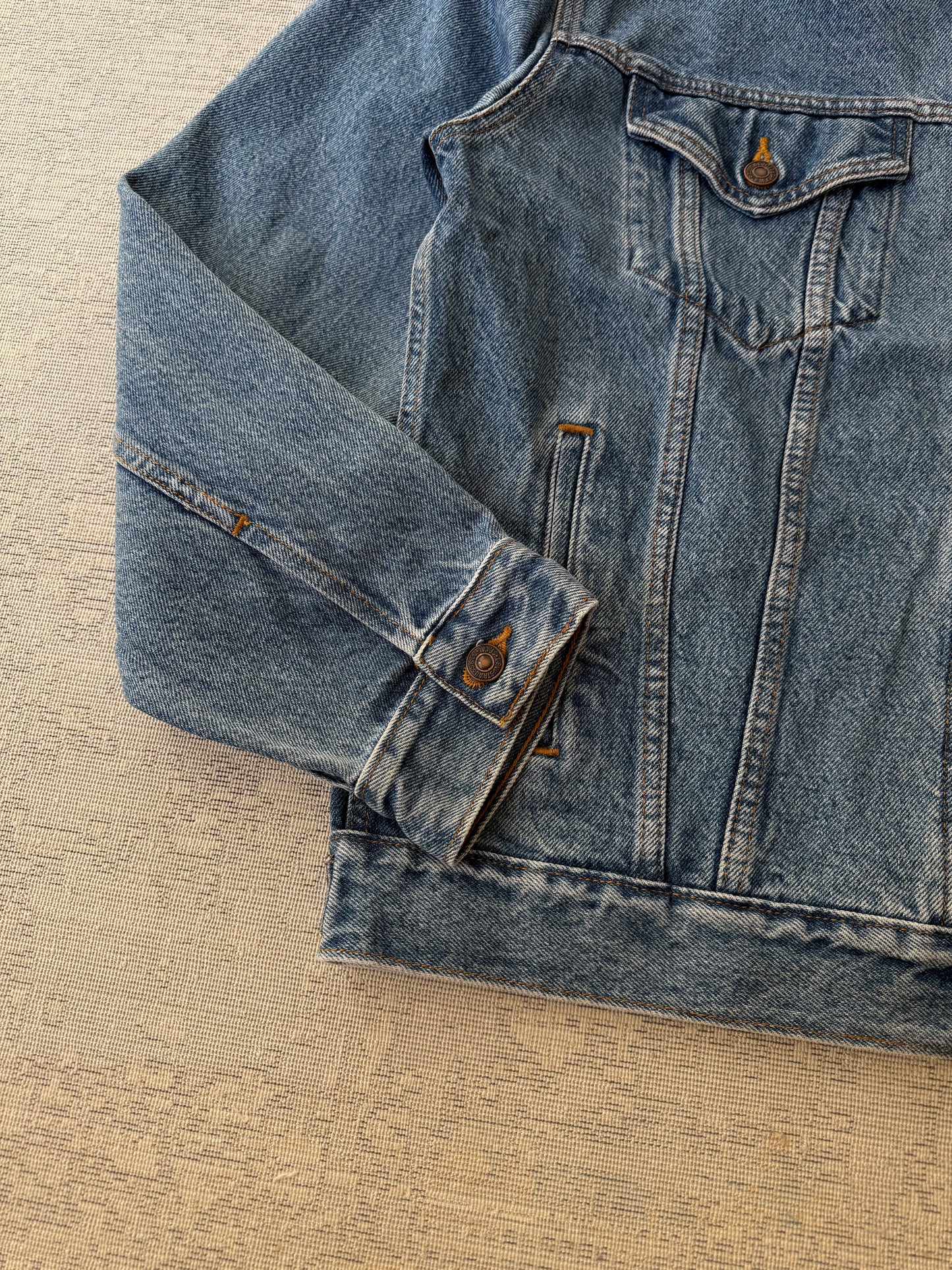 Levi’s Relaxed Trucker Denim Jacket (L)