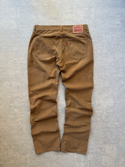 Levi’s 514 Corduroy Pant (W34 L34)