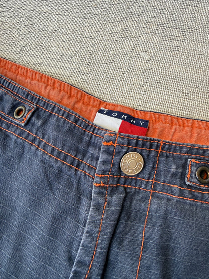 Tommy Hilfiger Cargo Shorts (M)