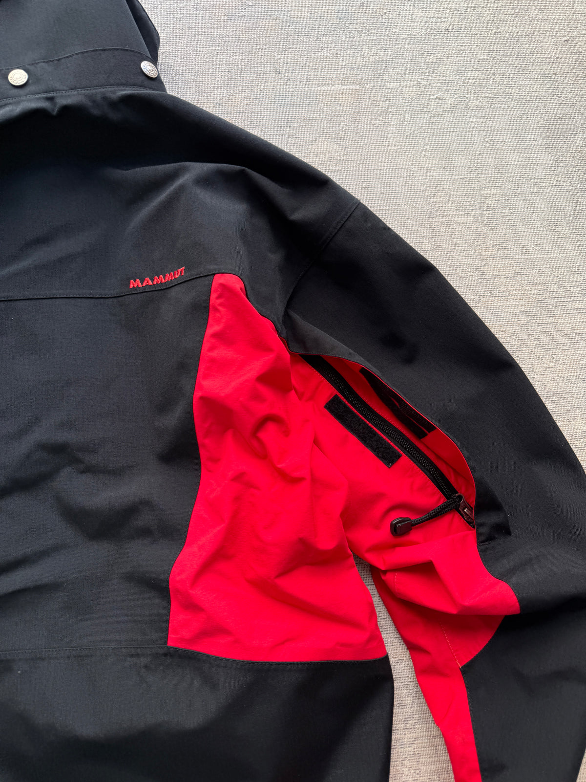 Vintage 90s Mammut Balance Project GORE-TEX Jacket (L)
