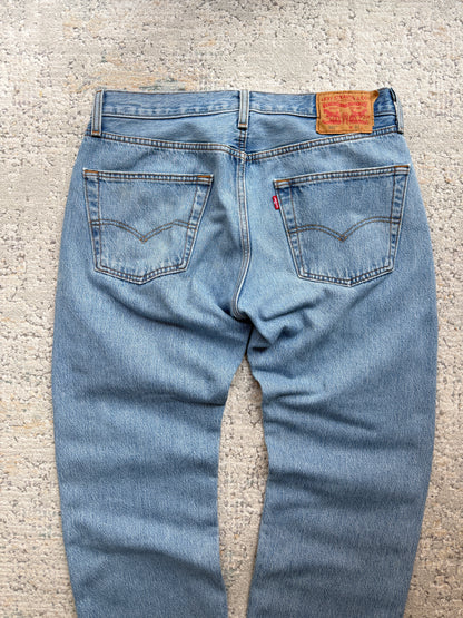 Levi’s 501 Washed Blue Jeans (W32 L30)