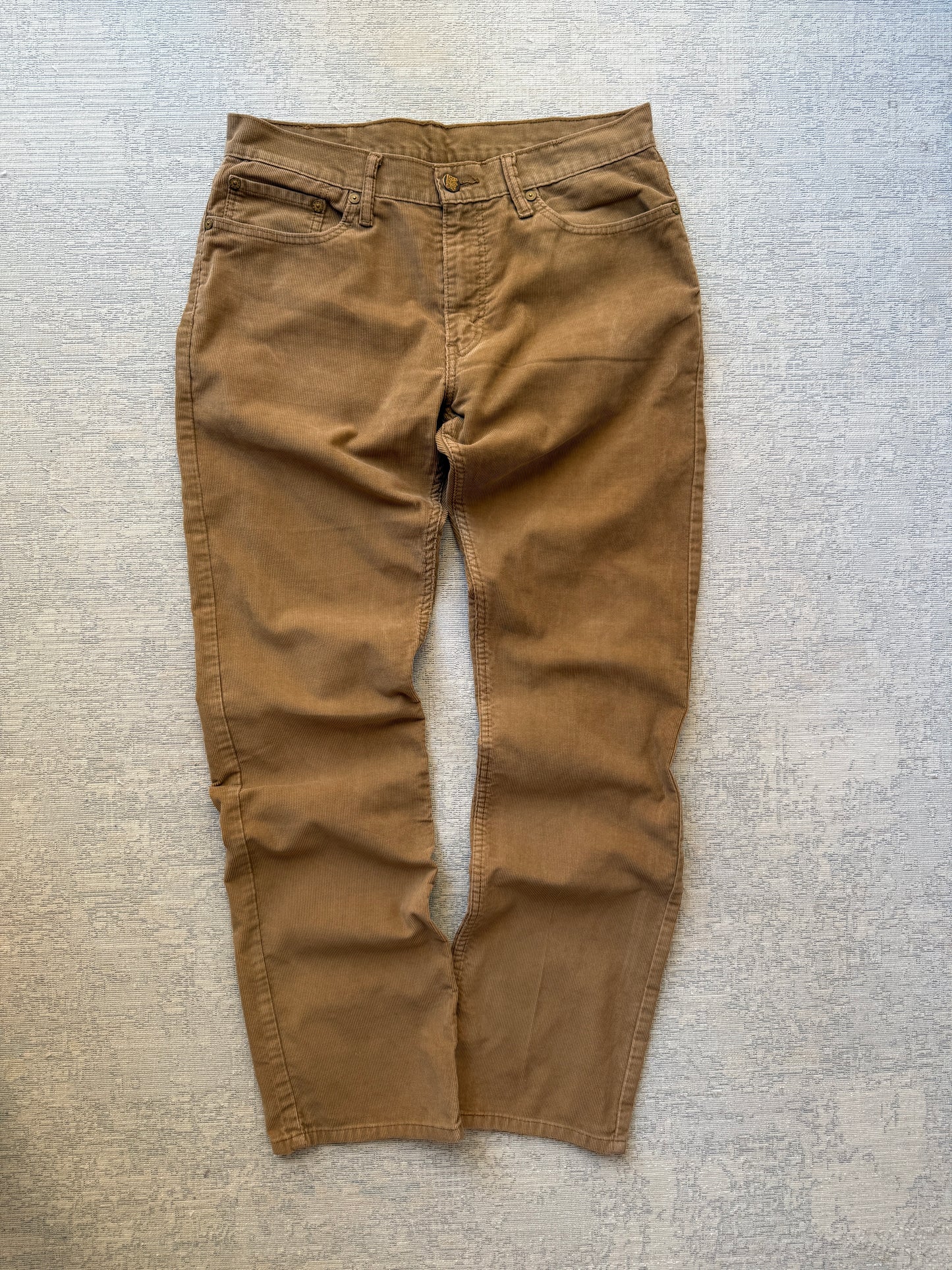 Levi’s 514 Corduroy Pant (W34 L34)