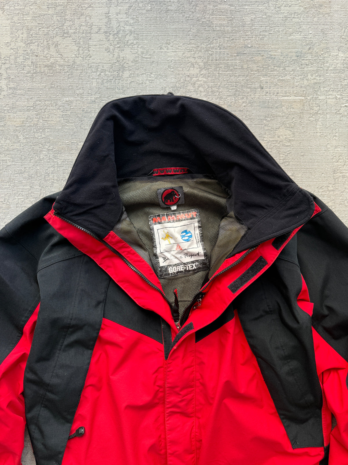 Vintage 90s Mammut Balance Project GORE-TEX Jacket (L)